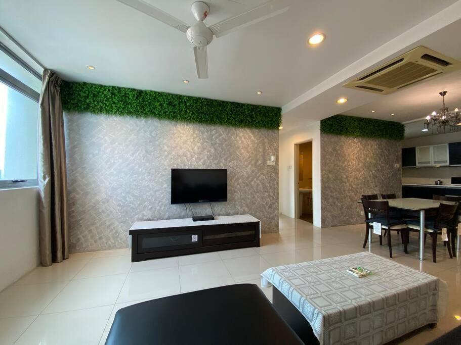 쿠알라룸푸르 Spacious 3R,2R,Studio 5Min Walk To Time Square,Lalaport, Pool,Gym,Wifi 아파트 외부 사진