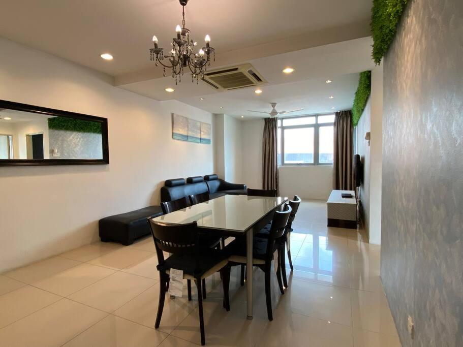 쿠알라룸푸르 Spacious 3R,2R,Studio 5Min Walk To Time Square,Lalaport, Pool,Gym,Wifi 아파트 외부 사진