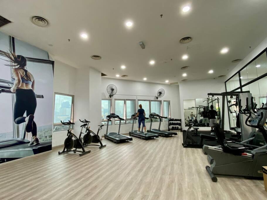 쿠알라룸푸르 Spacious 3R,2R,Studio 5Min Walk To Time Square,Lalaport, Pool,Gym,Wifi 아파트 외부 사진
