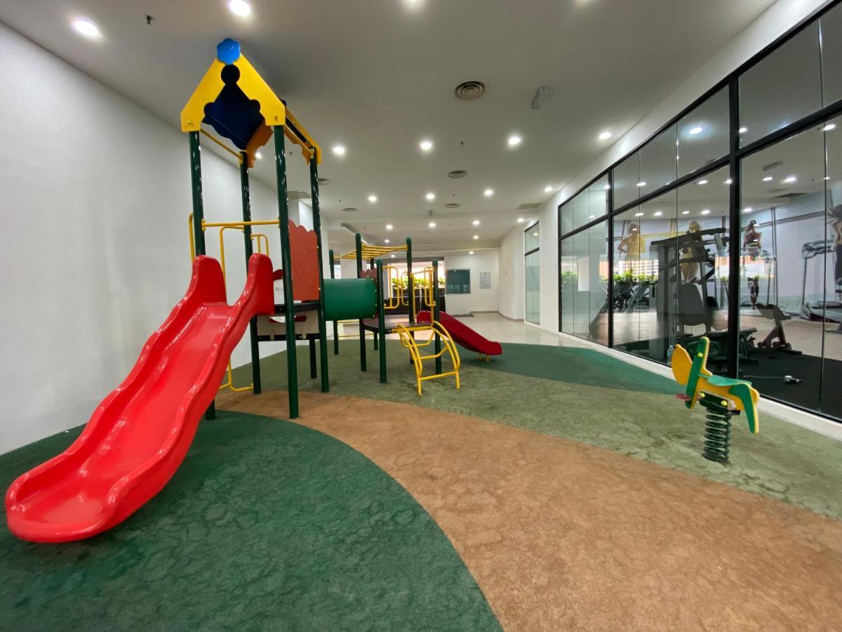 쿠알라룸푸르 Spacious 3R,2R,Studio 5Min Walk To Time Square,Lalaport, Pool,Gym,Wifi 아파트 외부 사진